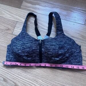 Victoria's Secret Gray Black Front Close High-Impact Sports Bra Size 38C Workout